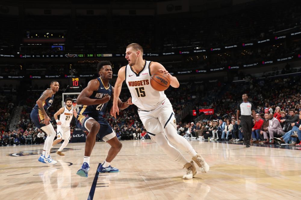 顿更偏向于 顿更偏向于